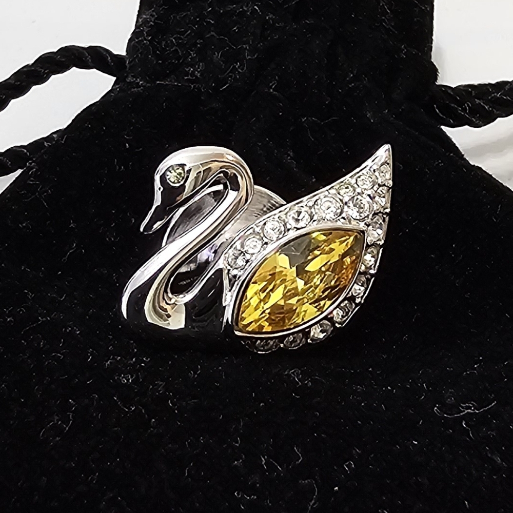 🇦🇹 SWAROVSKI Swan Tack Pin Brooch